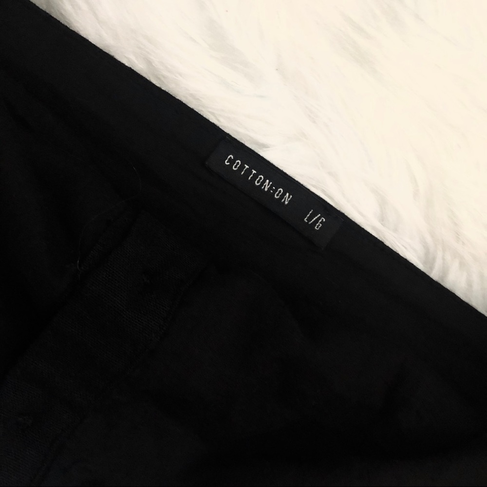 Button Front Crop Top - Picture 2 of 3